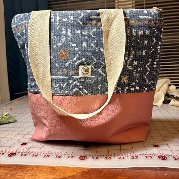 Pink and Blue Shoulder Bag - Picture 2 of 4